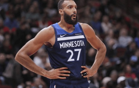 关于清晨NBA季后赛焦点战；奥兰多魔术豪取连胜；赛场秩序良好；数据趋势出现新变化的信息-爱游戏平台