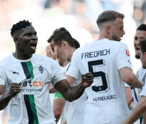 门兴格拉德巴赫发布备战花絮，赛前状态回暖，法甲任务艰巨，心理建设被强调的简单介绍-爱游戏体育